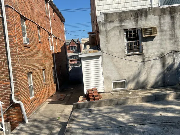 1044 East 96th Street image 6 of 9