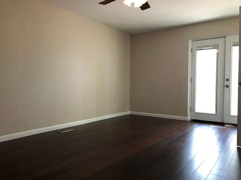 8410 S Kings Hill Dr — Photo 11