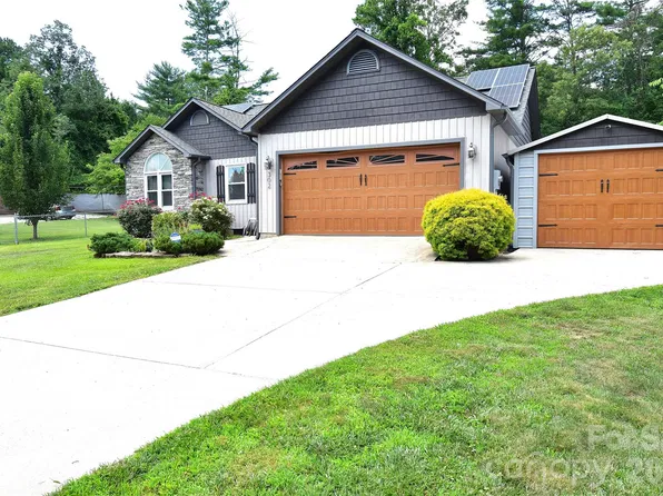 302 Watson Rd, Arden, NC 28704