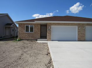 914 W Bergera Rd, Braidwood, IL 60408