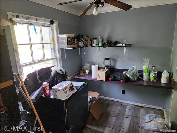 4th image of 14195 Kentfield St