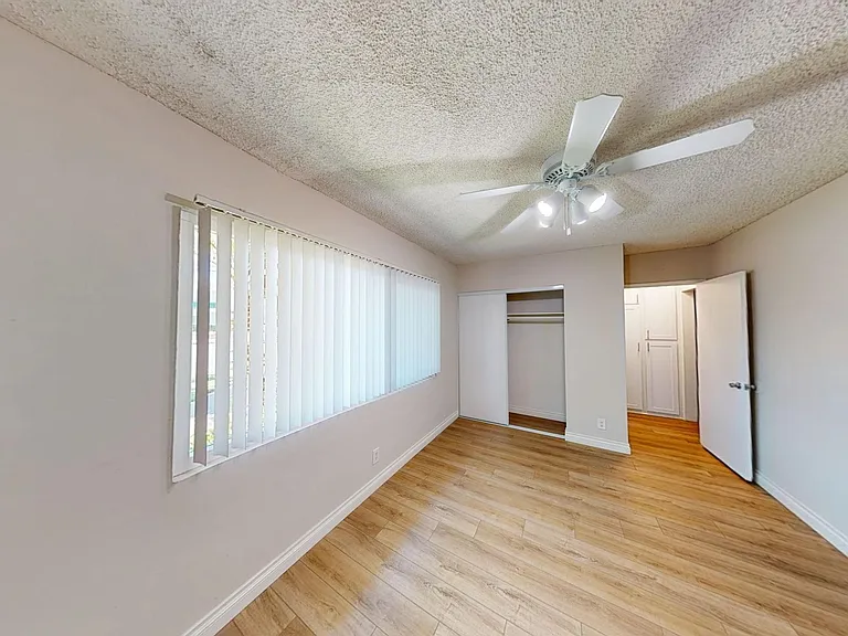 FUL - Fulton Ave Apartments — Photo 11