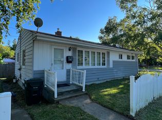 2901 Ezra Ave, Zion, IL