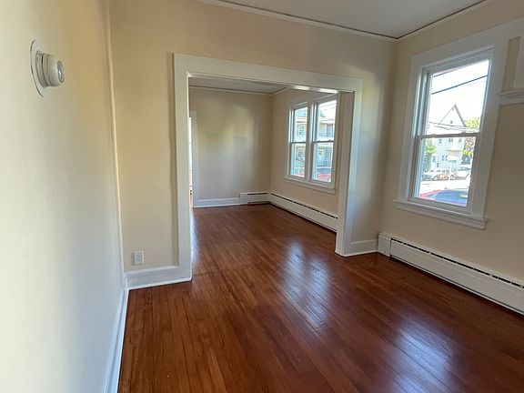 3rd image of 54 Van Winkle Ave #1