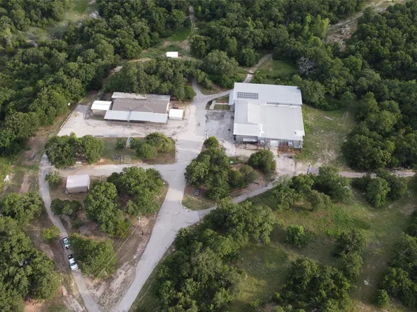 1341 Hildreth Pool Rd, Bowie, TX 76230