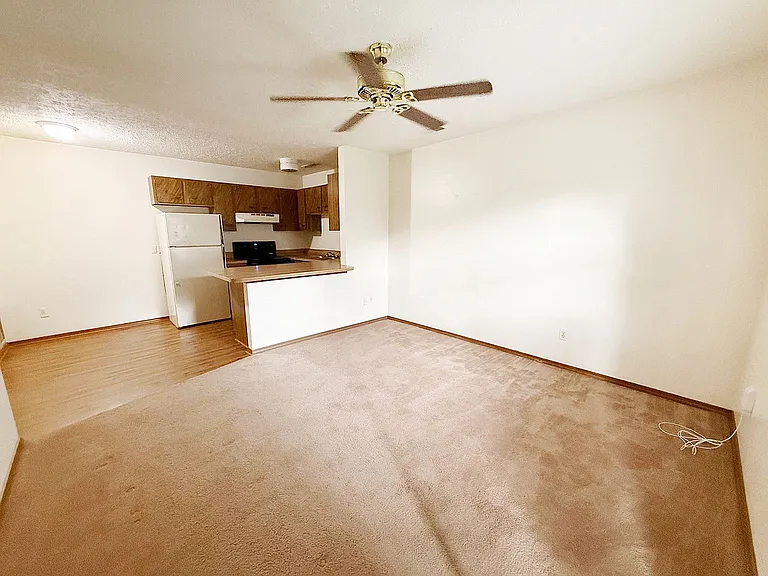 922 Pepper Tree Ln #A — Photo 12