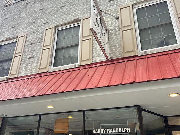 2nd image of 919 N Orange St