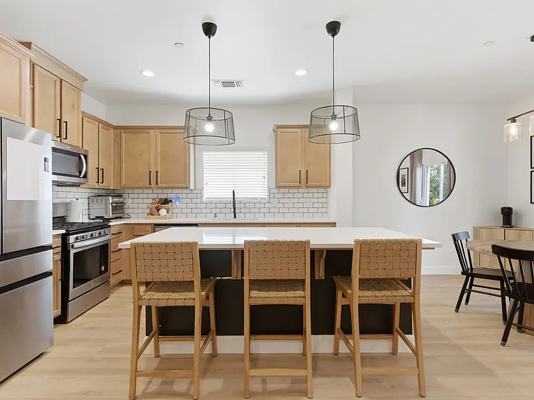 12529 Maclure Dr — Photo 15