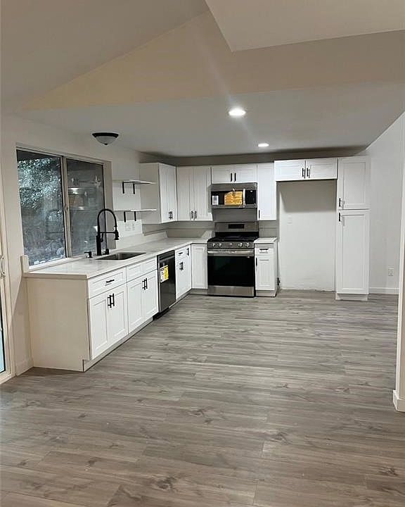 1st image of 13773 Algranti Ave