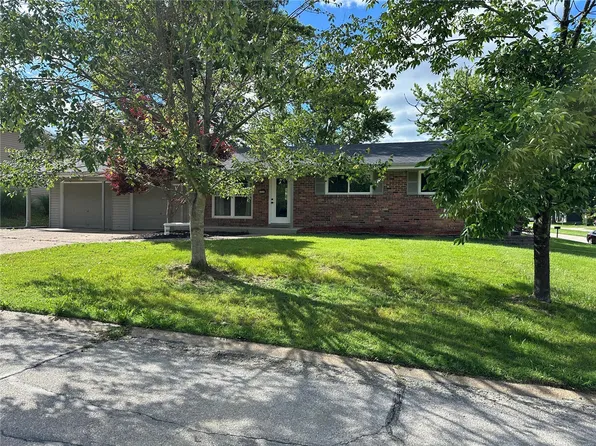 1315 Ballast Point Dr, Arnold, MO 63010