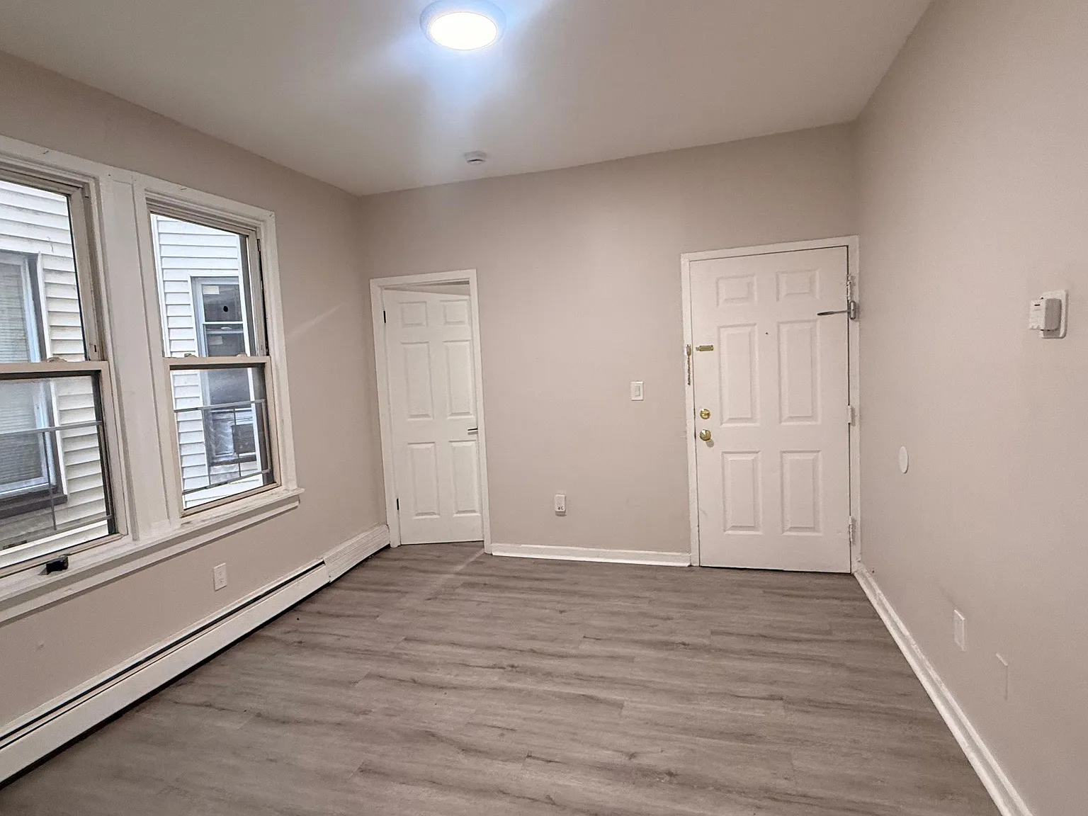 135 Wilkinson Ave — Photo 3
