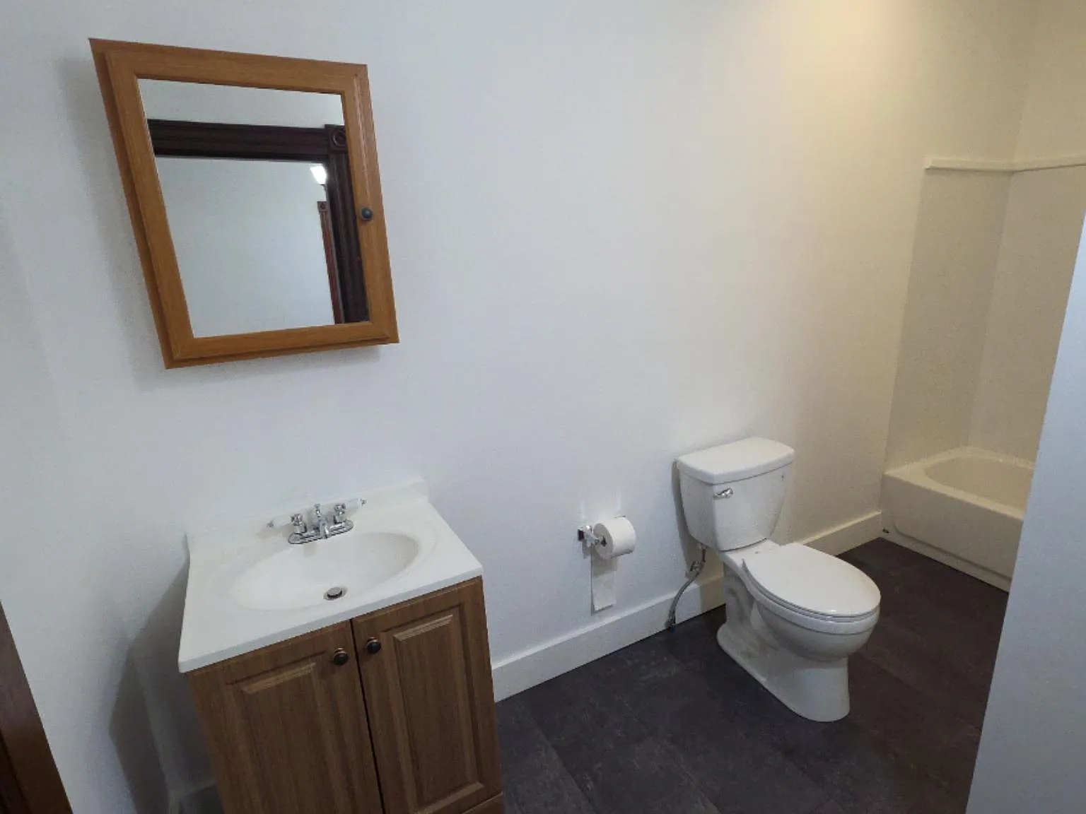 3 bed, $1,950 — Photo 2