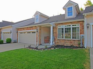 1020 Cutters Creek Dr, South Euclid, OH 44121