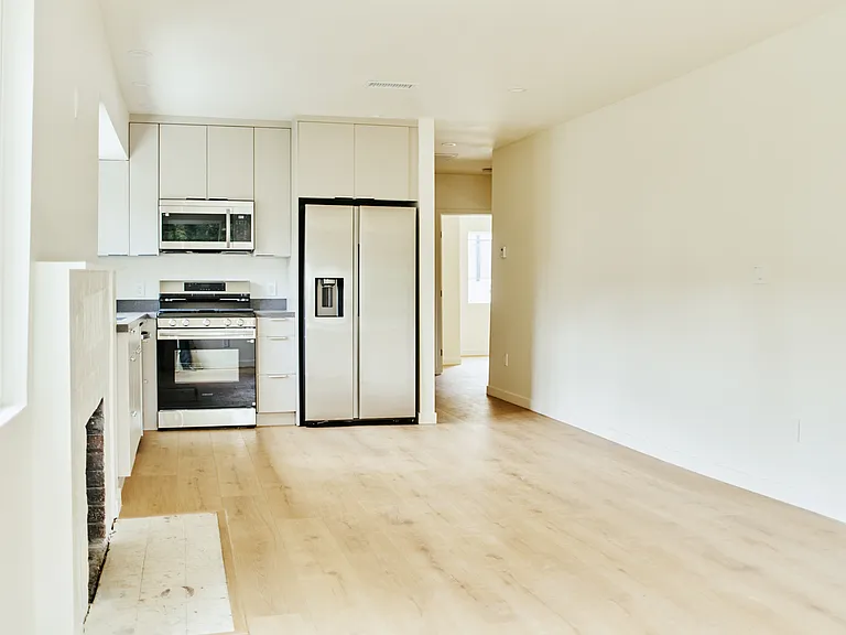 3743 Locke Ave — Photo 7