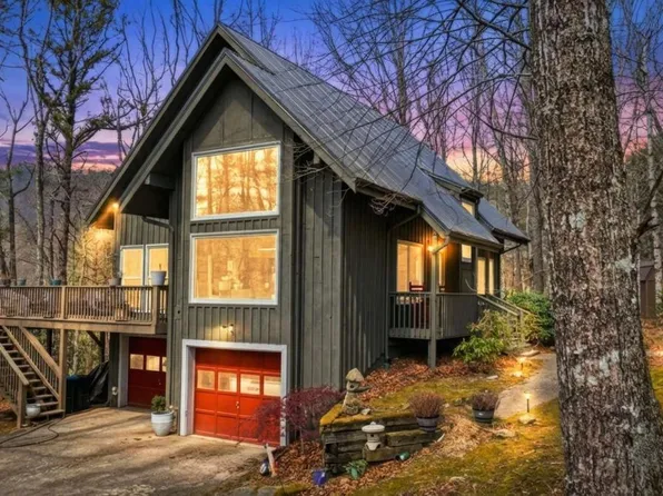 340 Eagle Cir, Sky Valley, GA 30537