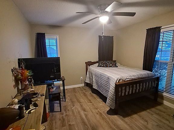 3rd image of 533 Texas Ave