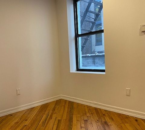 5th image of 120 Orchard St #1S
