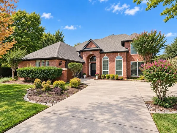2912 Meadow Glen Dr, Flower Mound, TX 75022