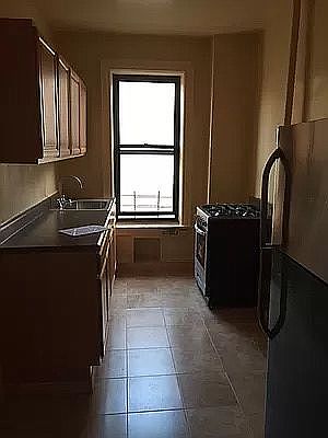 3rd image of 1325 Eastern Pkwy APT 6C