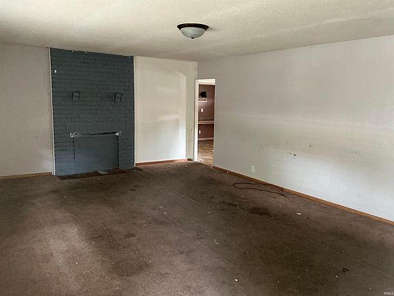 5th image of 2500 N Oakwood Ave