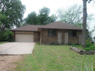 4725 S Victoria Ave, Wichita, KS 67216