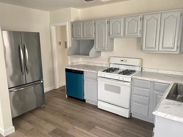 1440 Fern Ave — Photo 7
