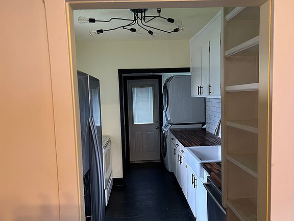 4th image of 652 6th St