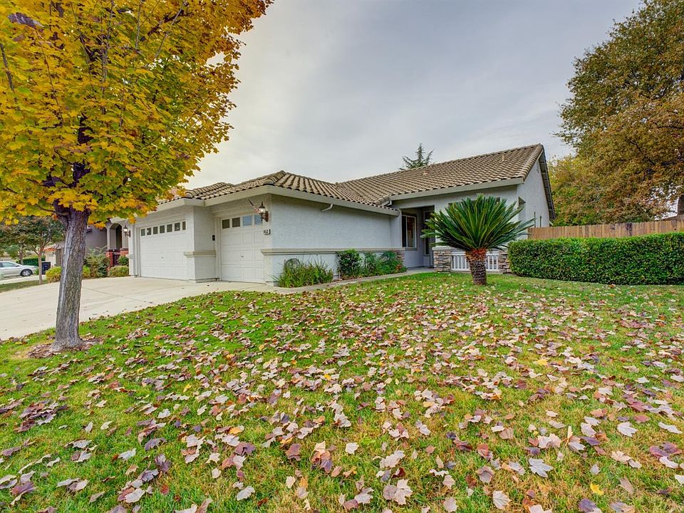 1st image of 1453 Musgrave Dr