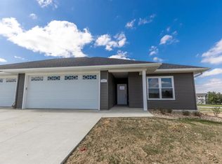 113 Cathy Jean Ct, Waterloo, IA 50701