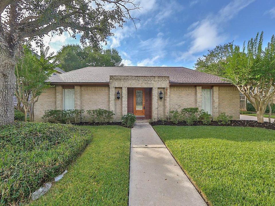 1st image of 16021 Congo Ln