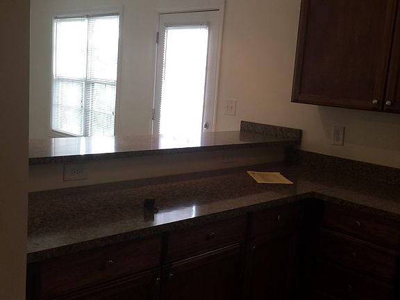 5th image of 109 Shelby Way