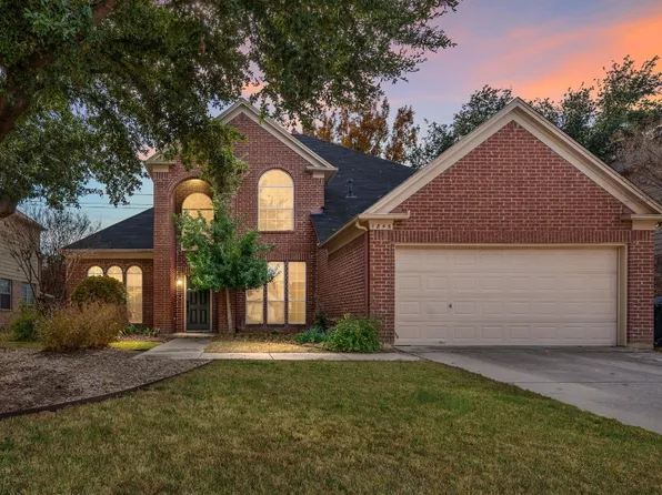 1845 Glen Wood Dr, Grapevine, TX 76051