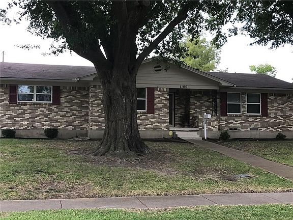 2nd image of 1100 Lakeview Dr