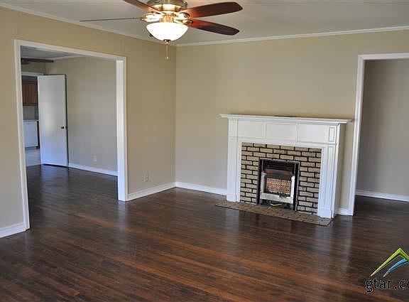 3rd image of 615 N Englewood Ave