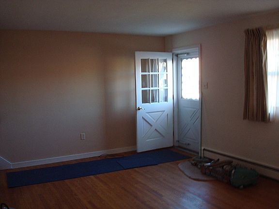 Living Room / Front Door