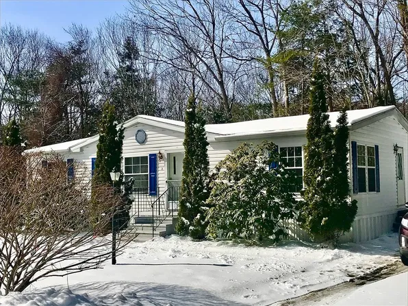 2 Colonial Ln, Winchendon, MA 01475