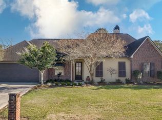 1032 Live Oak Cir, Breaux Bridge, LA 70517 | Zillow