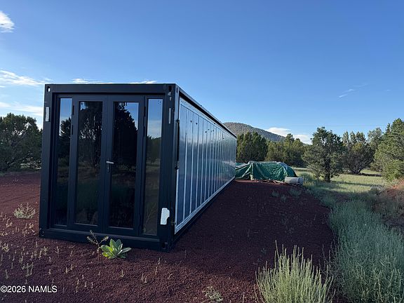 4th image of 944 E Alimos Way