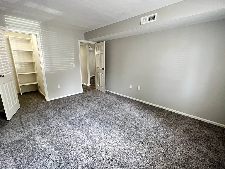 Deercross Apartments — Photo 64