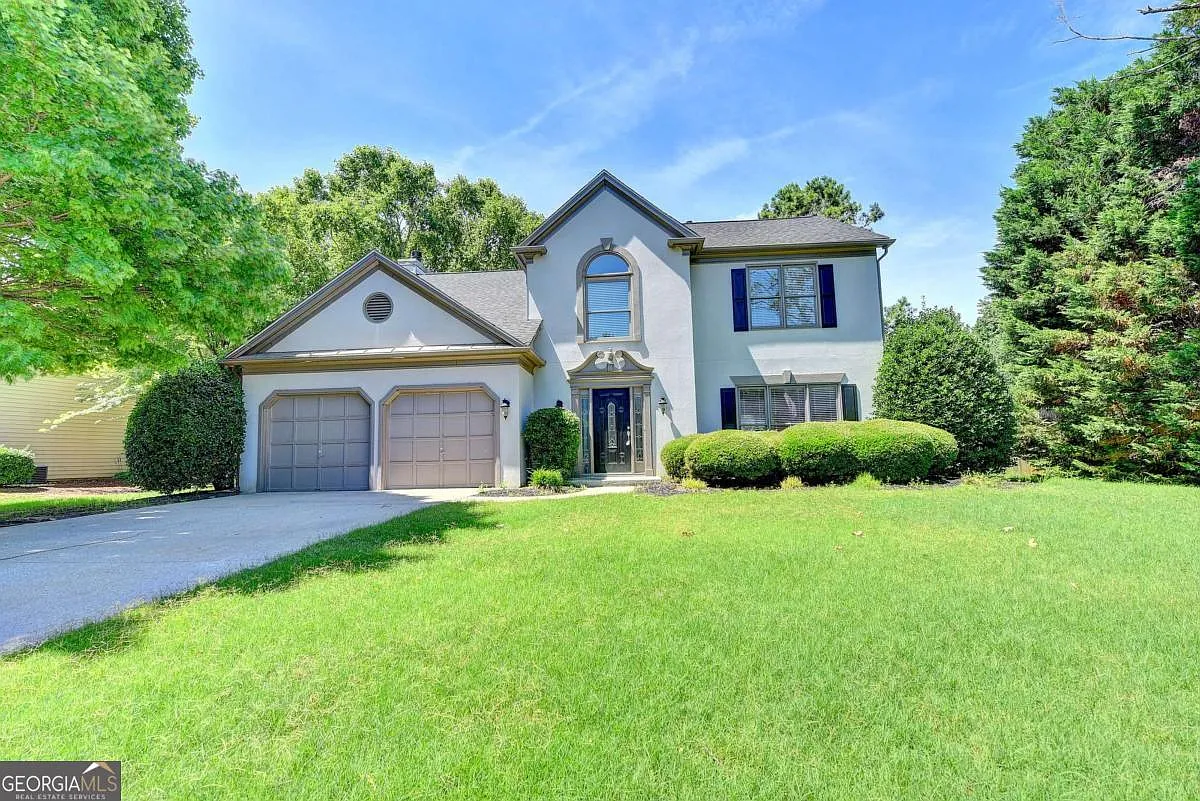 4 bed, 2.5 bath, 2184 sqft, $2,950 — Photo 2