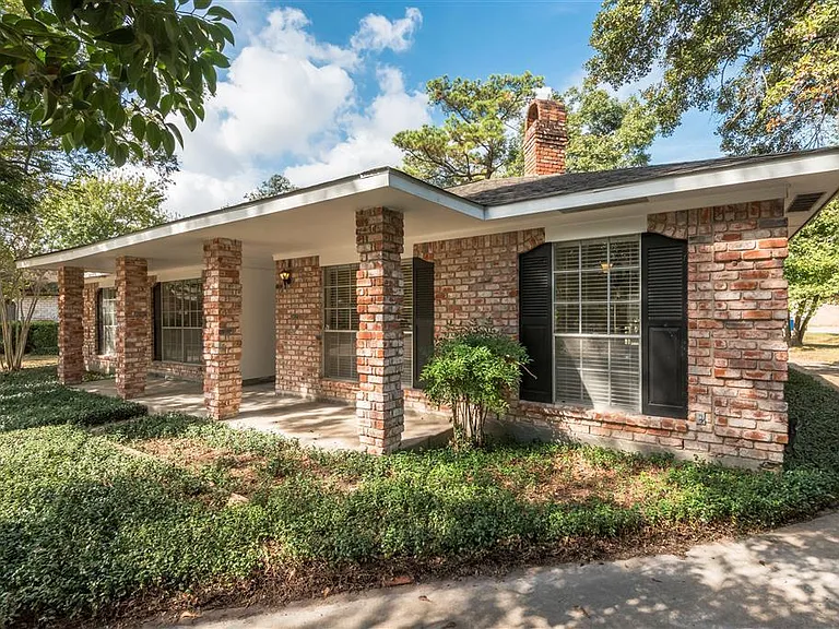 7403 Tall Pines Dr — Photo 2