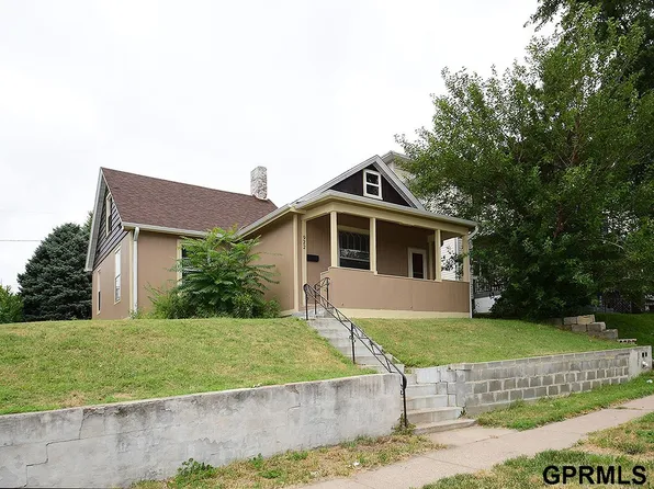 922 S 25th Ave, Omaha, NE 68105