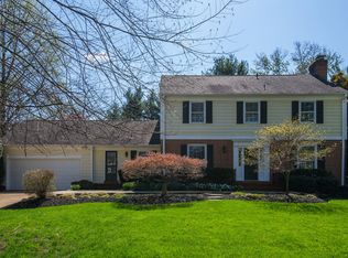 8205 Coach St, Potomac, MD 20854