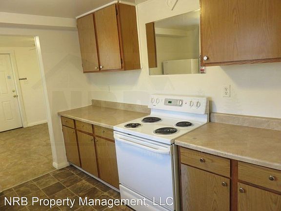 3rd image of 14718 Portland Ave SW #C