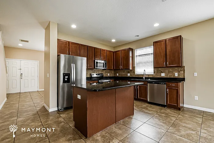 2420 Plantation Oak Dr — Photo 8