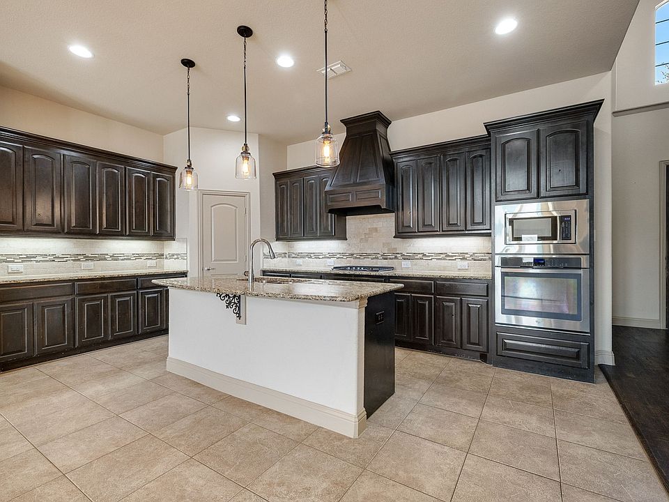 1st image of 5713 Tawakoni Dr