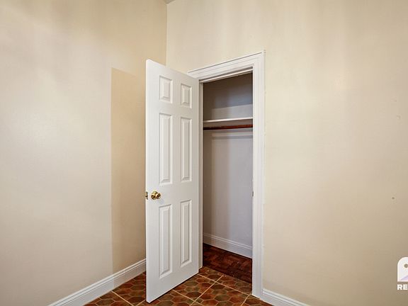 4th image of 17 Wilson Ave #1RR