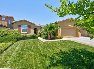 5900 Warren Ridge Dr, Bakersfield, CA 93313