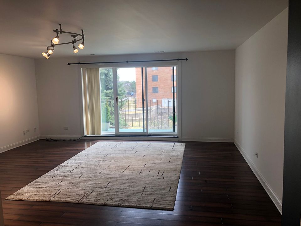 1st image of 1727 W Crystal Ln Unit 202