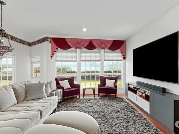 2705 Willowood Dr, Grapevine, TX 76051